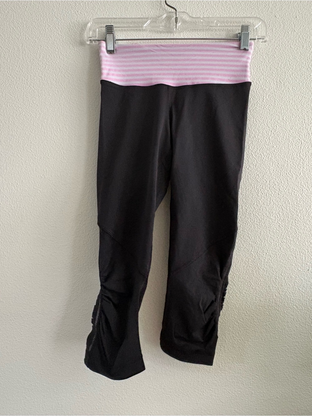 Lululemon Run: For Your Life Crops Black Pink Striped Waistband